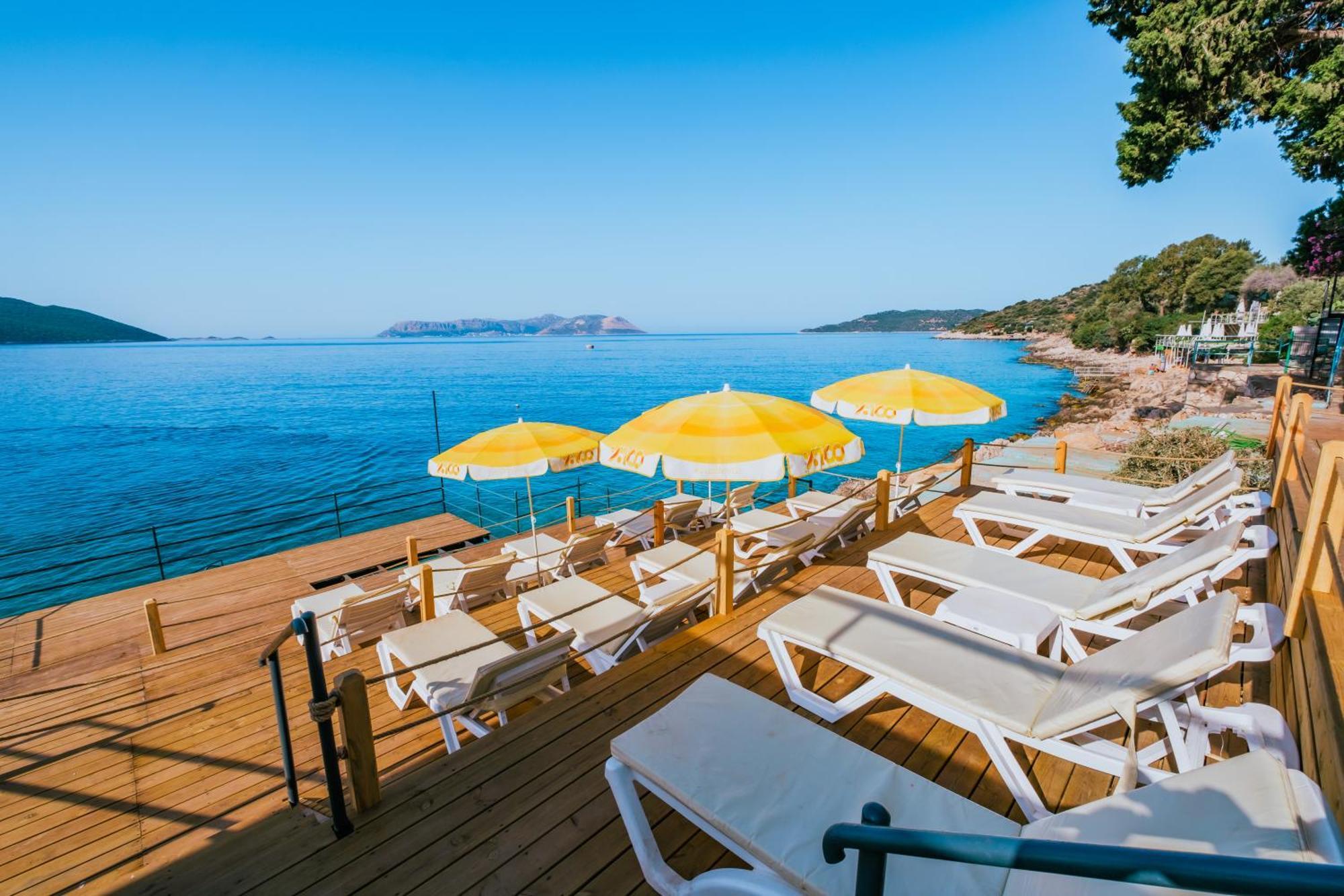Sardunya Andifli Otel Каш Екстериор снимка